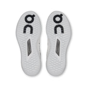 On THE ROGER Pro 3 - Women's in White / Pink - view 3