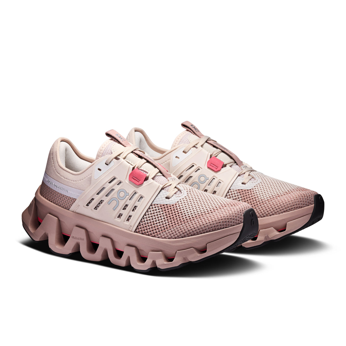 On Cloudswift Amp - Women's in Pearl / Biscuit - view 6