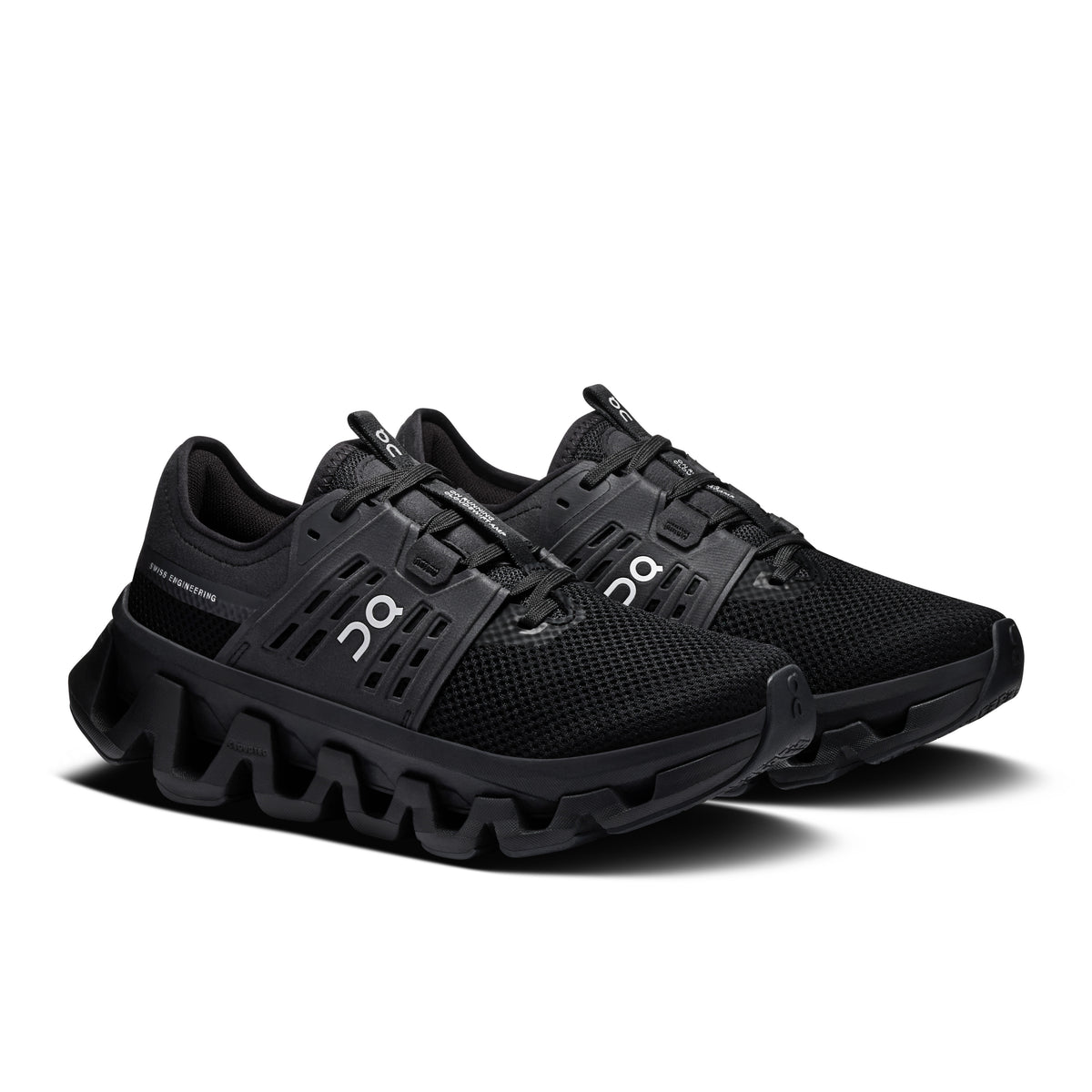 On Cloudswift Amp - Women's in Black / Silver - view 6