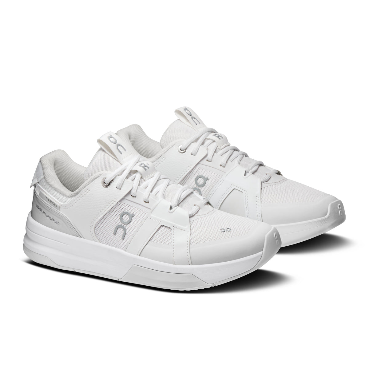 On THE ROGER Clubhouse Pro 2 - Women's in White / Ivory - view 6