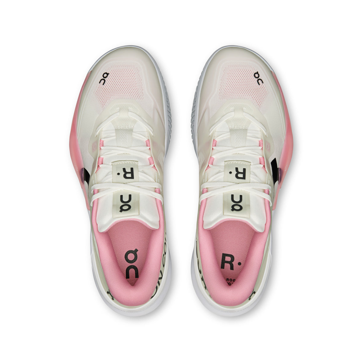 On THE ROGER Pro 3 Clay - Women's in Ivory / Magnolia - view 2
