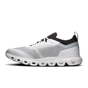 On Cloud 6 Versa - Women's in White / Black - view 4
