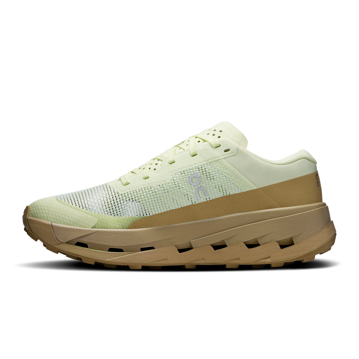 On Cloudultra 3 - Women's in Linen / Safari - view 4
