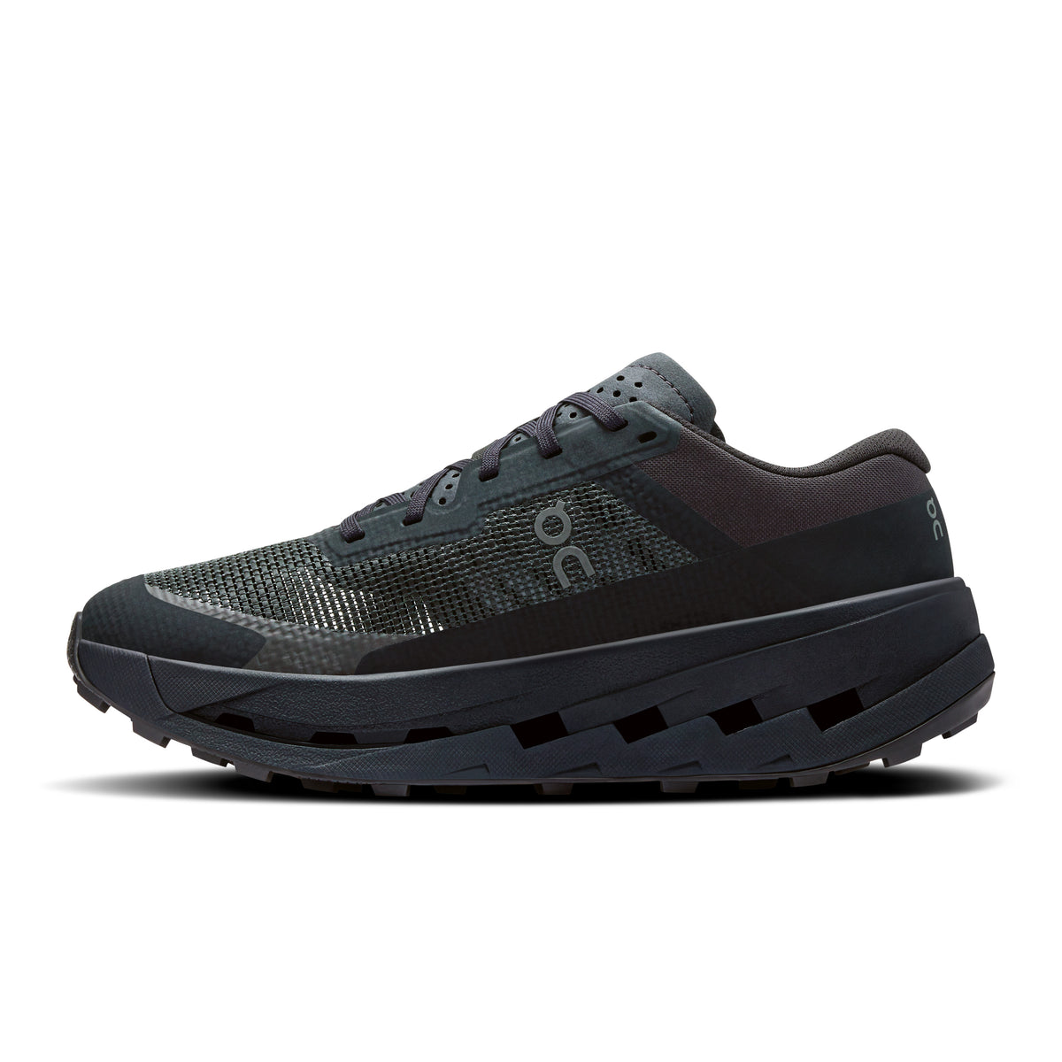 On Cloudultra 3 - Women's in Black / Black - view 4