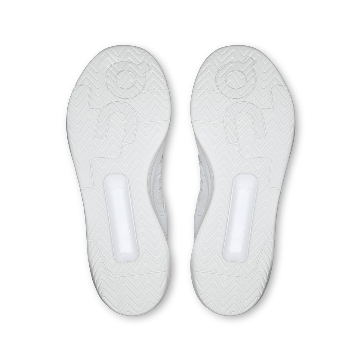 On THE ROGER Clubhouse Pro 2 - Men's in White / Ivory - view 3