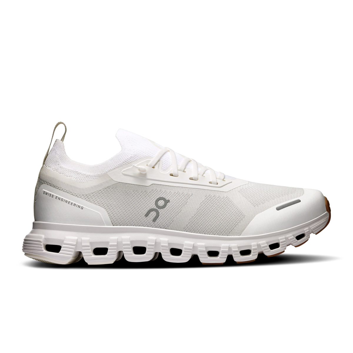 On Cloud 6 Versa - Women's in White / White - primary view