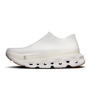 On LightSpray Cloudmonster LOEWE - Unisex in White - view 4