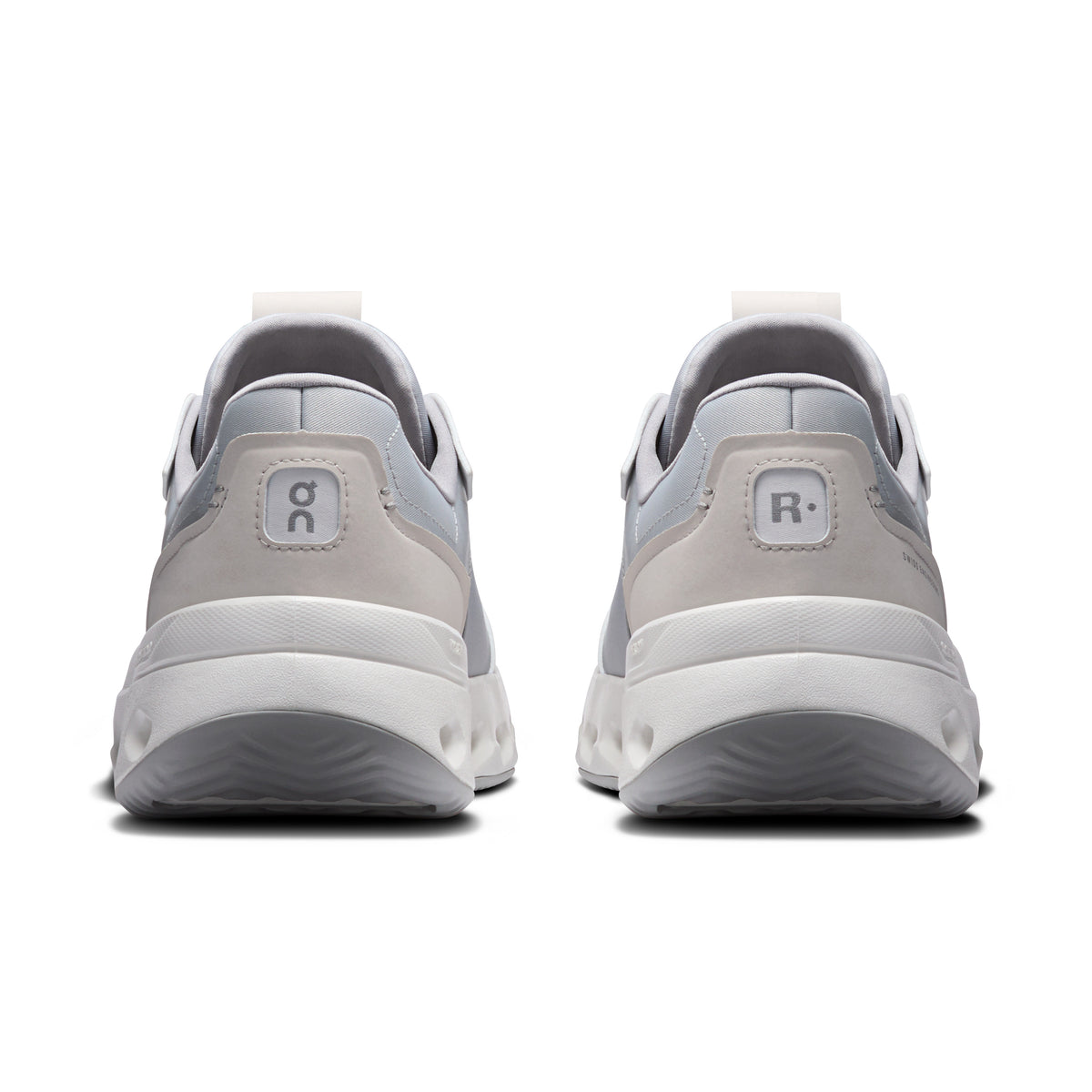 On THE ROGER Wildcard - Men's in Glacier / Ivory - view 5