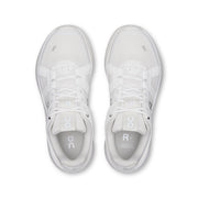 On THE ROGER Clubhouse Pro 2 - Women's in White / Ivory - view 2