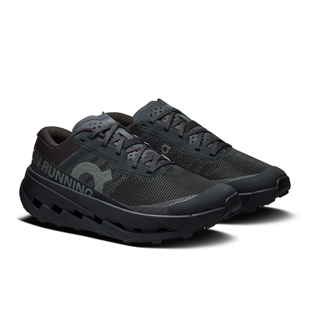 On Cloudultra 3 - Women's in Black / Black - view 6
