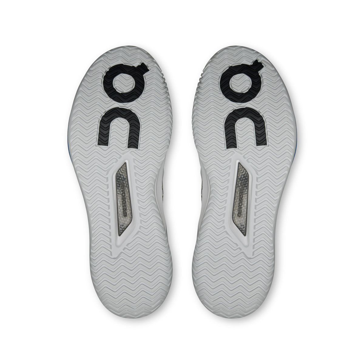 On THE ROGER Pro 3 Clay - Men's in Ivory / Jay - view 3