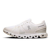On Cloud 6 Wide - Women's in White / White - view 4