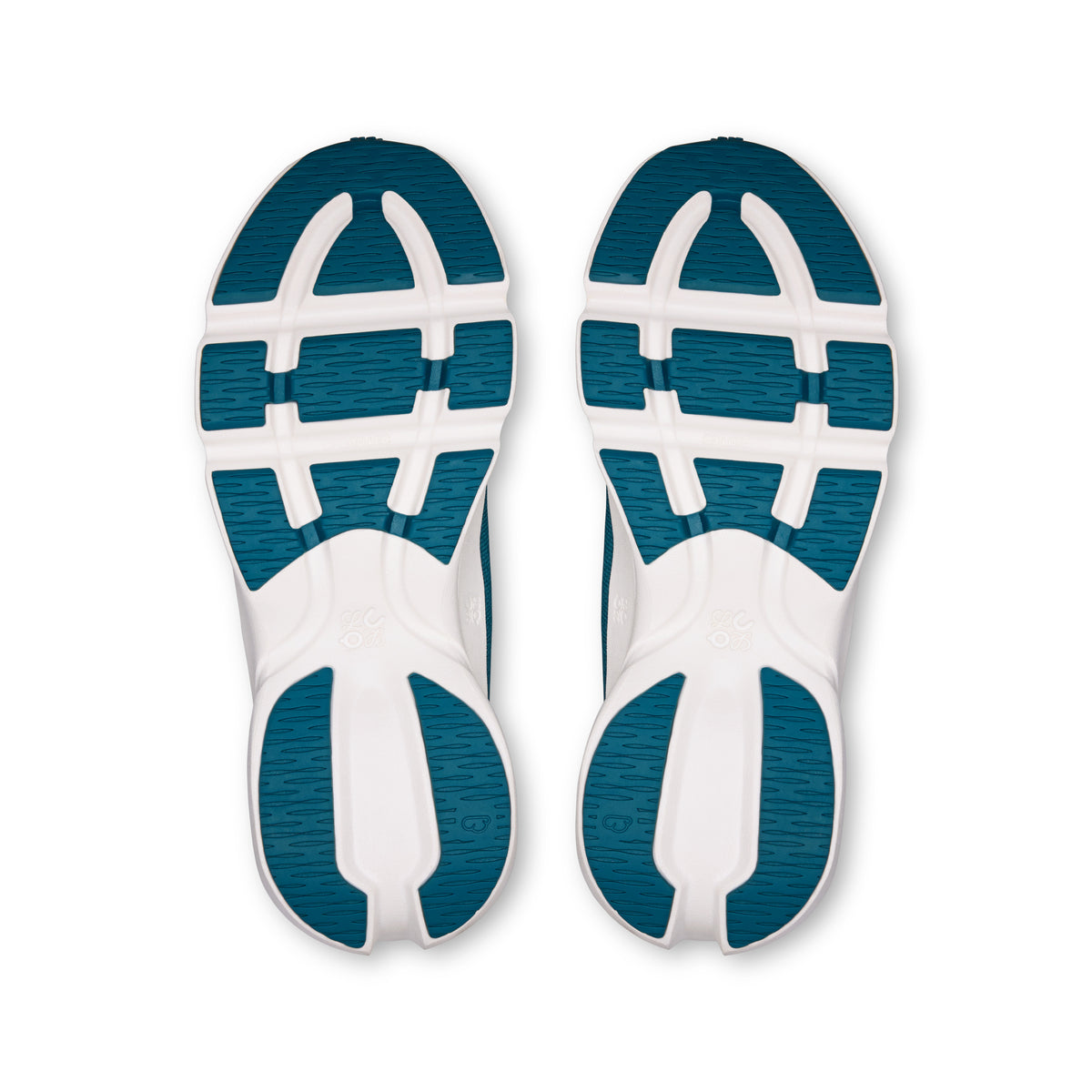 On Cloudsolo LOEWE - Women's in Teal / Eggshell - view 3