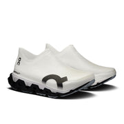 On LightSpray Cloudmonster 3 Hyper - Unisex in Black / Apollo - view 6