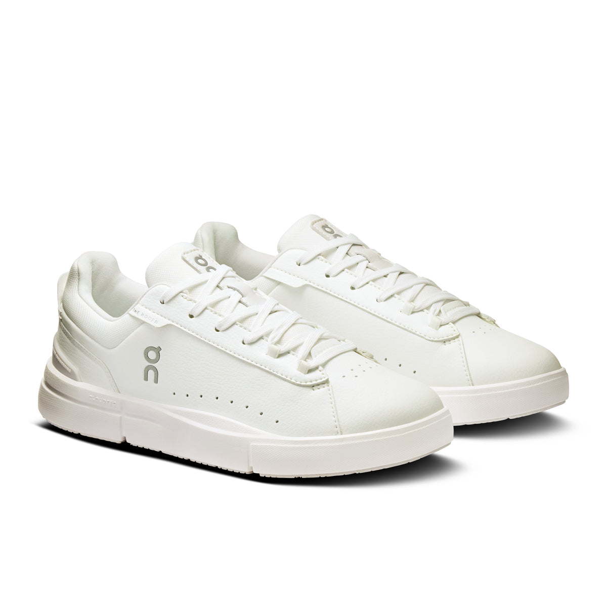On THE ROGER Advantage - Women's in White / White - view 6