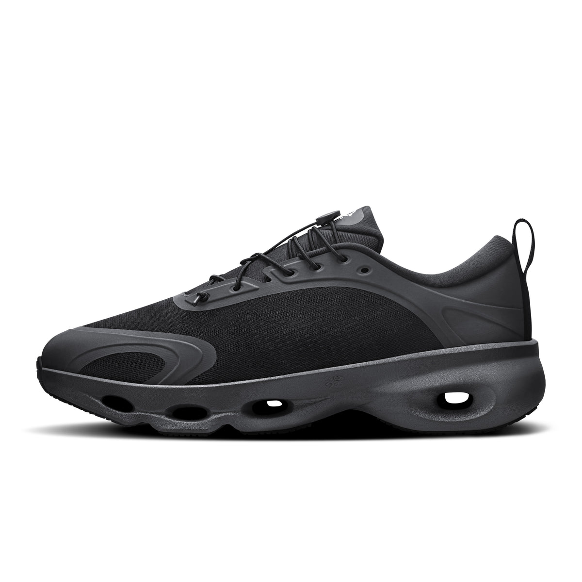 On Cloudsolo LOEWE - Men's in Black - view 4