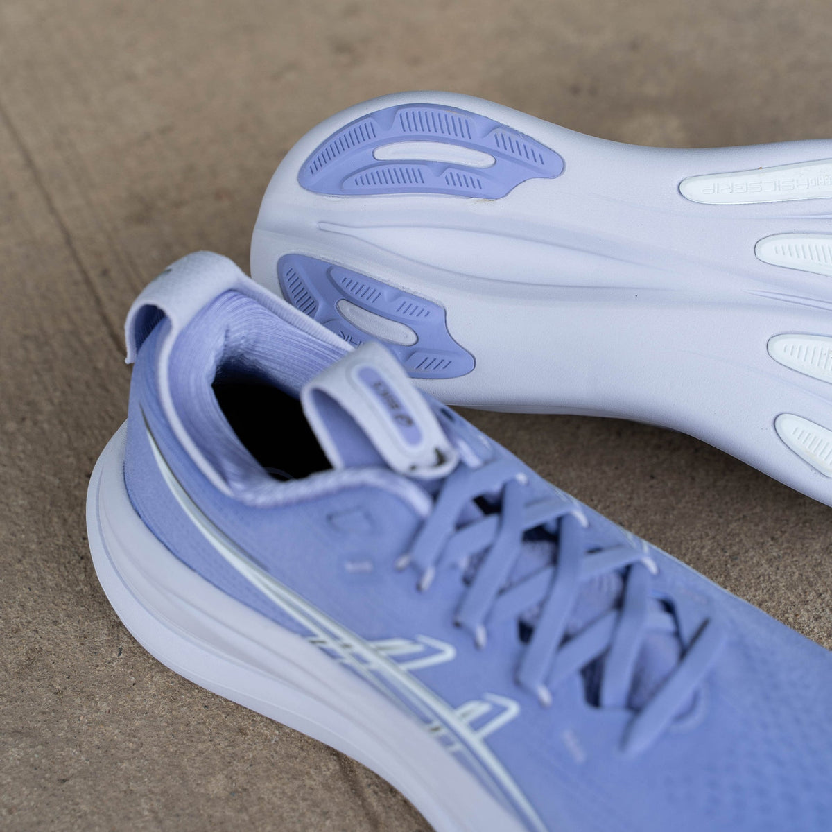ASICS GEL-Nimbus 28 para mujer