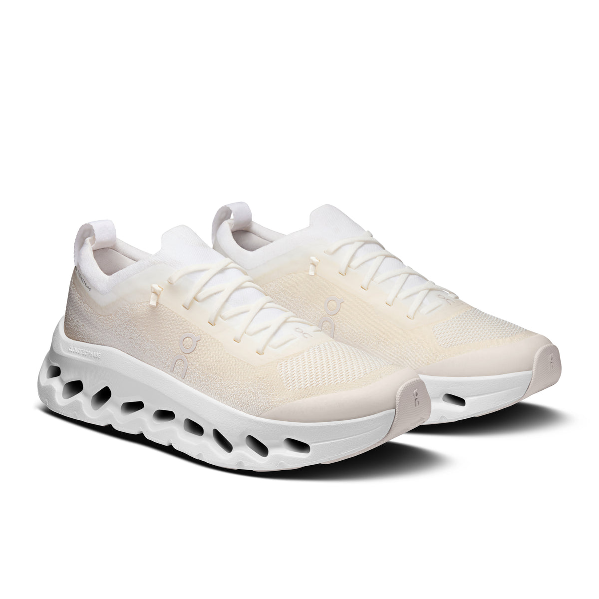 On Cloudtilt Moon - Women's in White / Frost - view 6