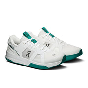 On THE ROGER Clubhouse Pro 2 - Men's in White / Neem - view 6