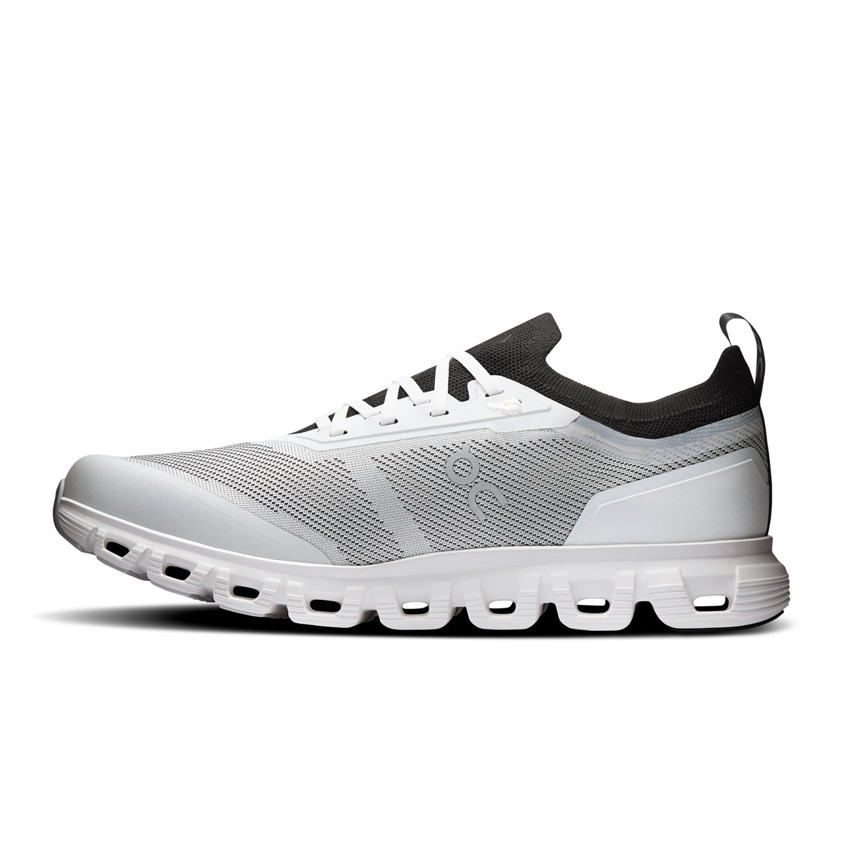On Cloud 6 Versa - Men's in White / Black - view 4