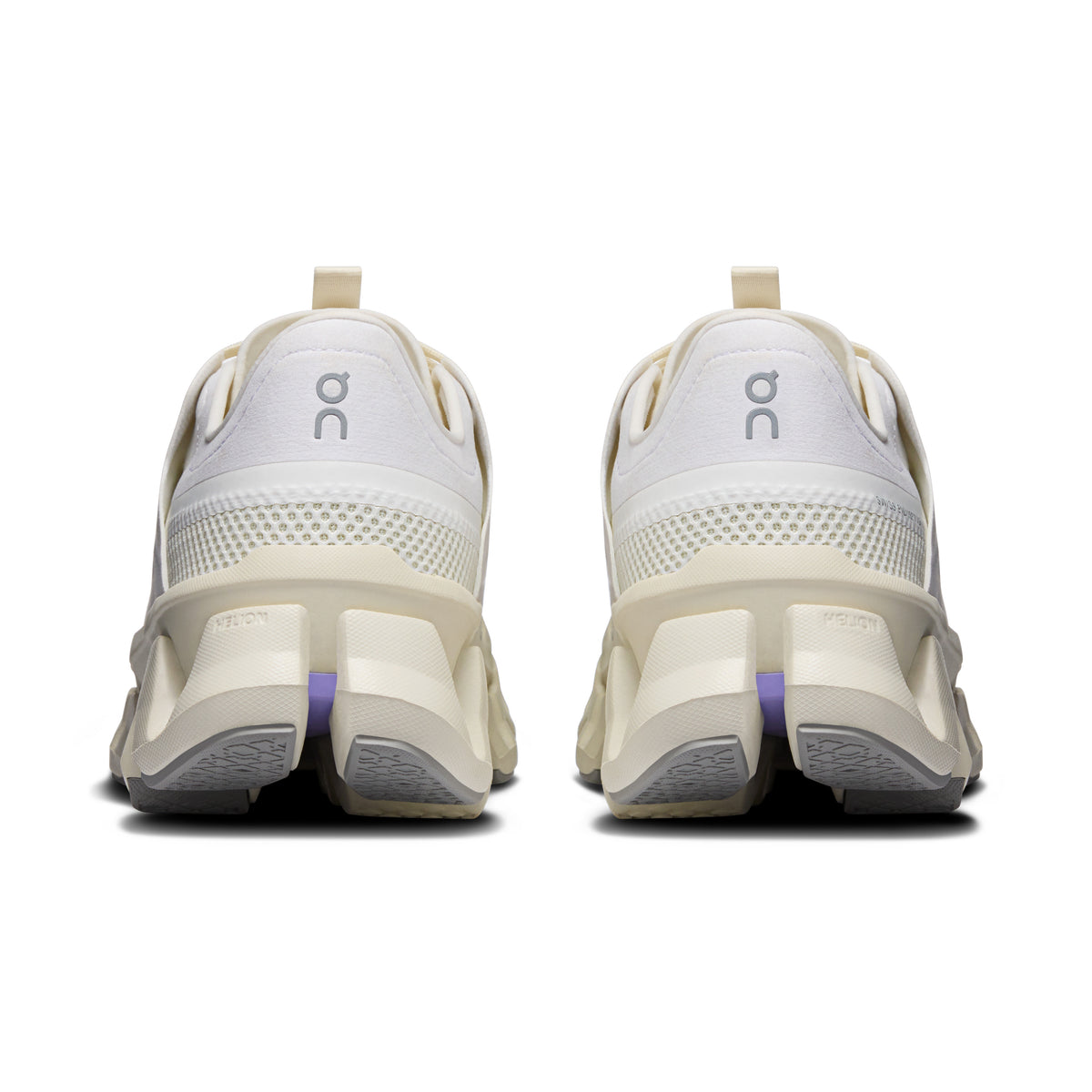 On Cloudswift Amp - Women's in Ivory / Ghost - view 5