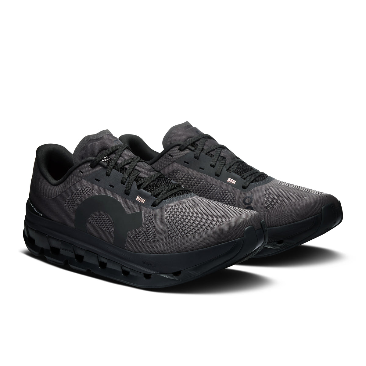 On Cloudflow 5 - Men's in Black / Black - view 6