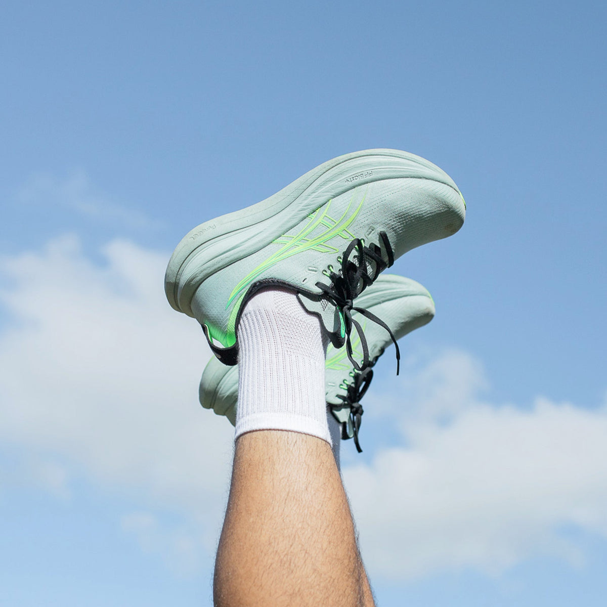 ASICS GEL-Nimbus 28 para hombre