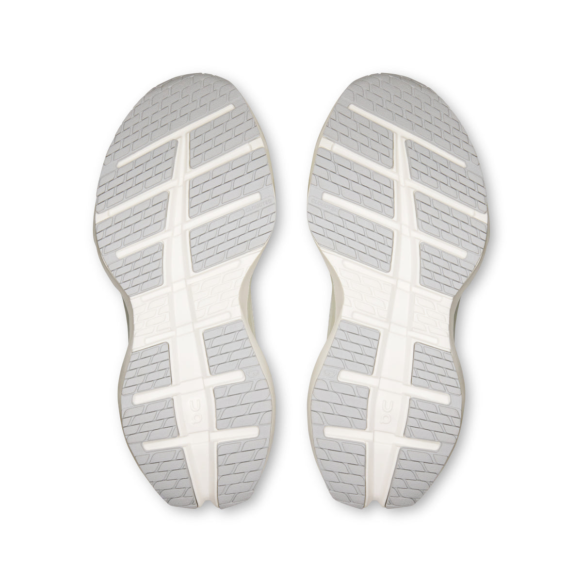 On Cloudrunner 3 Max - Women's in White / Glacier - view 3