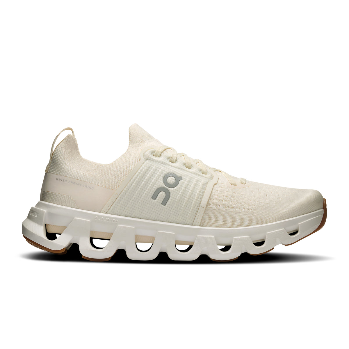 On Cloudswift 4 - Women's in Ivory / Dew - primary view