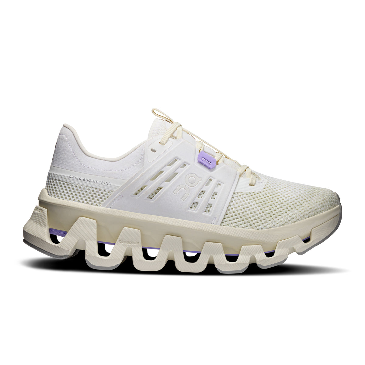 On Cloudswift Amp - Women's in Ivory / Ghost - primary view