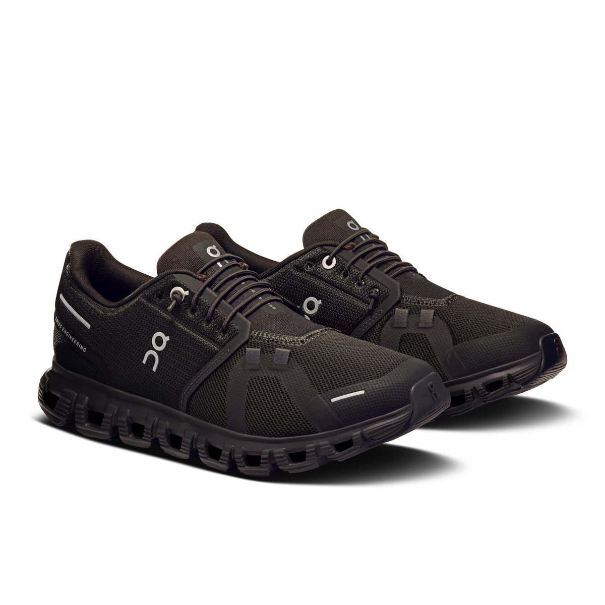 On Cloud 6 Wide - Women's in Black / Black - view 6