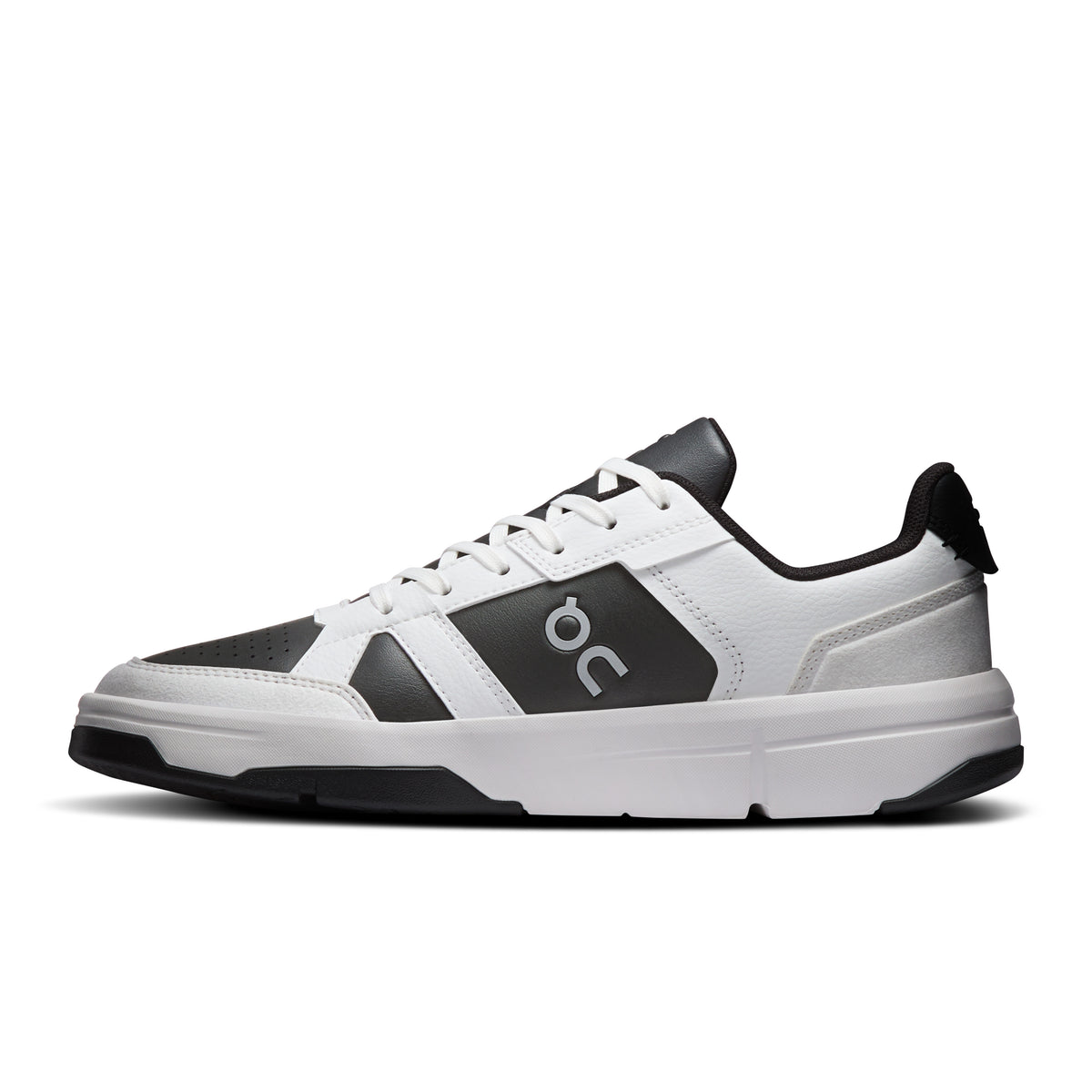 On THE ROGER Clubhouse - Women's in White / Onyx - view 4
