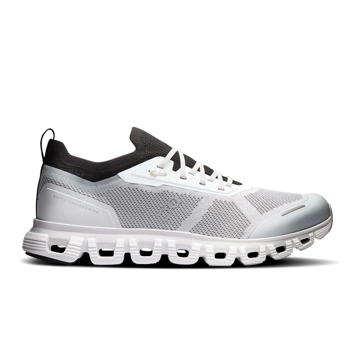 On Cloud 6 Versa - Women's in White / Black - primary view