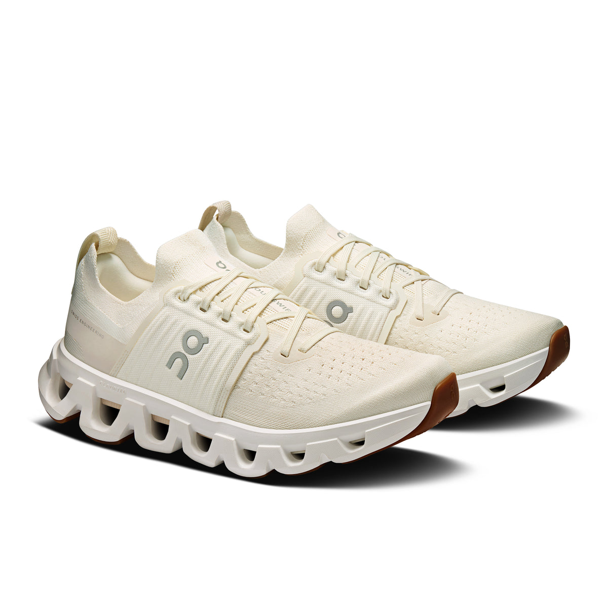On Cloudswift 4 - Women's in Ivory / Dew - view 6
