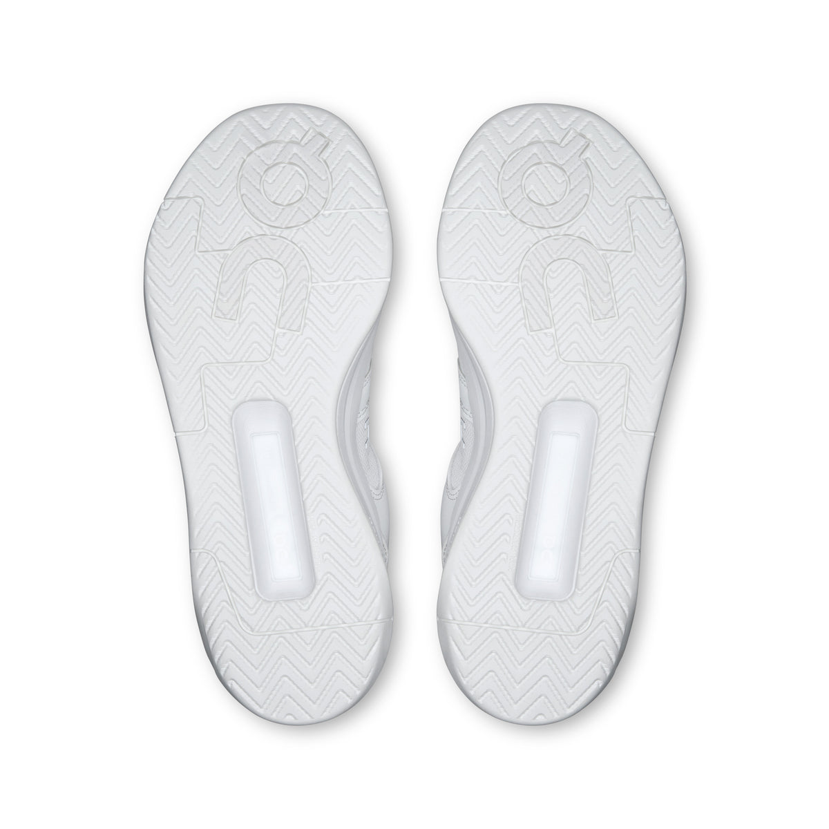 On THE ROGER Clubhouse Pro 2 - Women's in White / Ivory - view 3