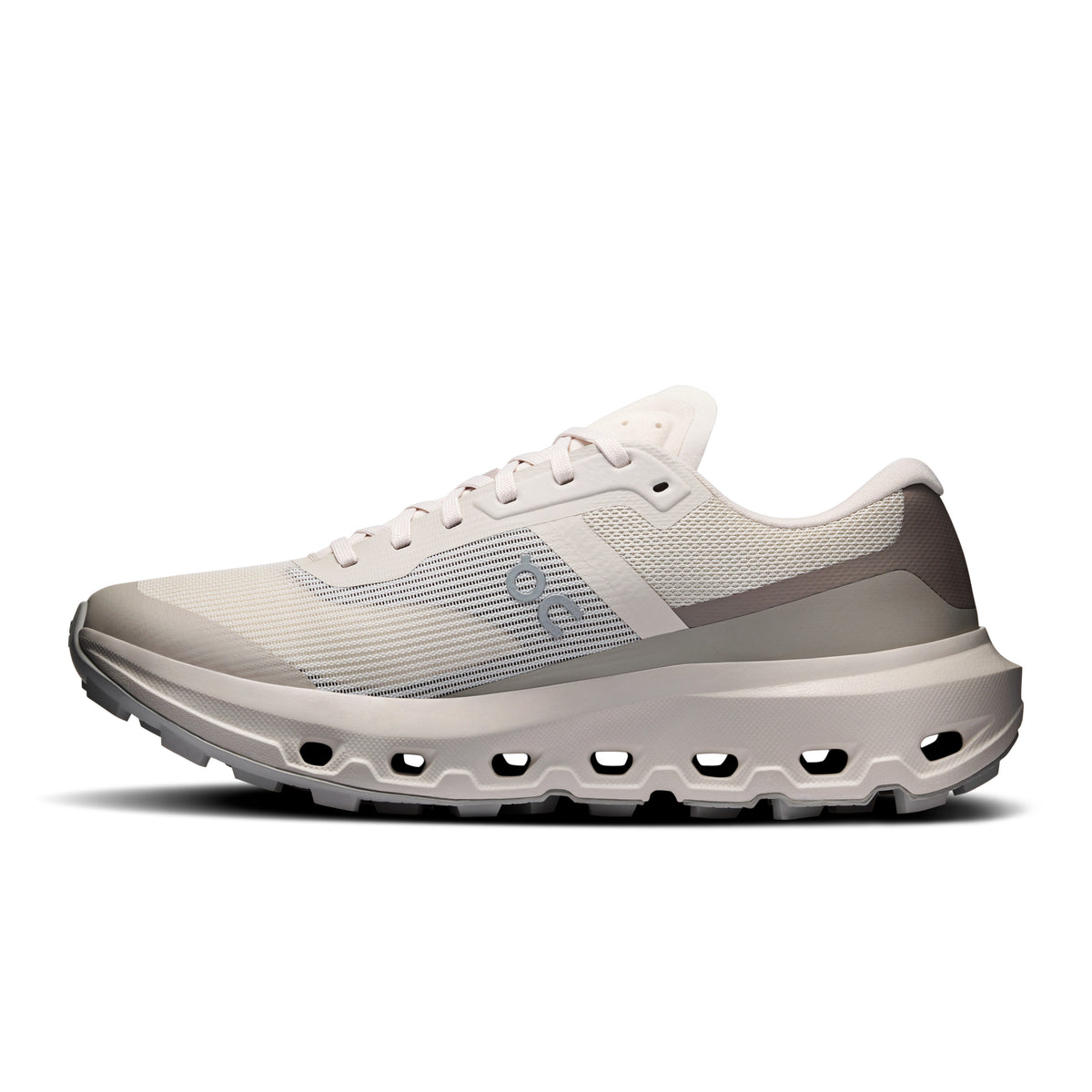On Cloudvista 3 - Women's in Pearl / Cinder - view 4