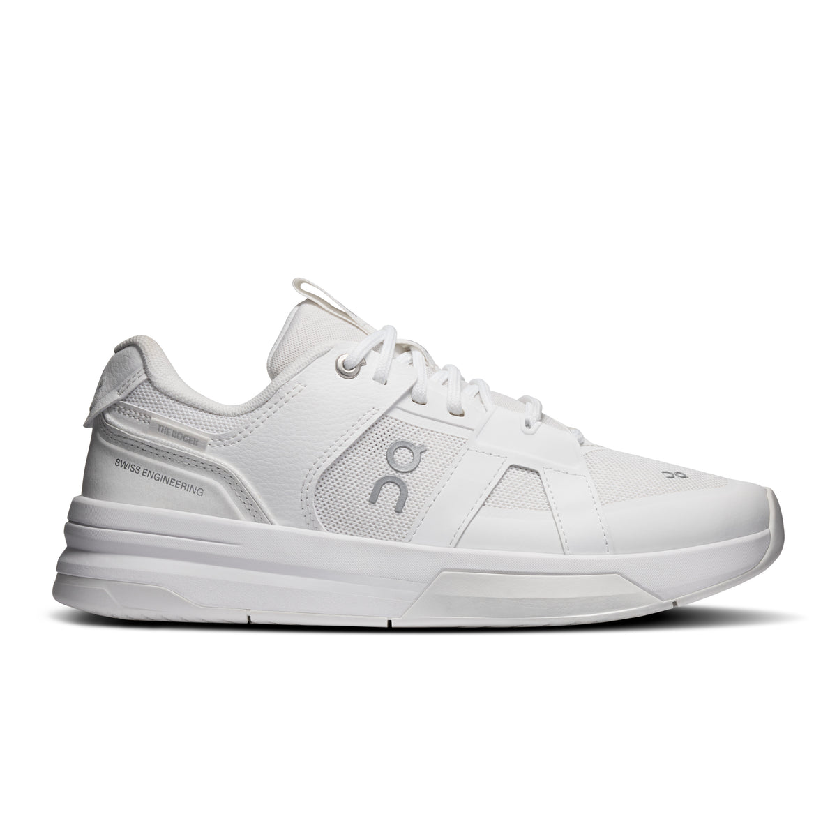 On THE ROGER Clubhouse Pro 2 - Women's in White / Ivory - primary view