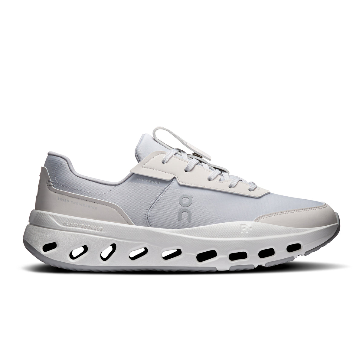 On THE ROGER Wildcard - Men's in Glacier / Ivory - primary view