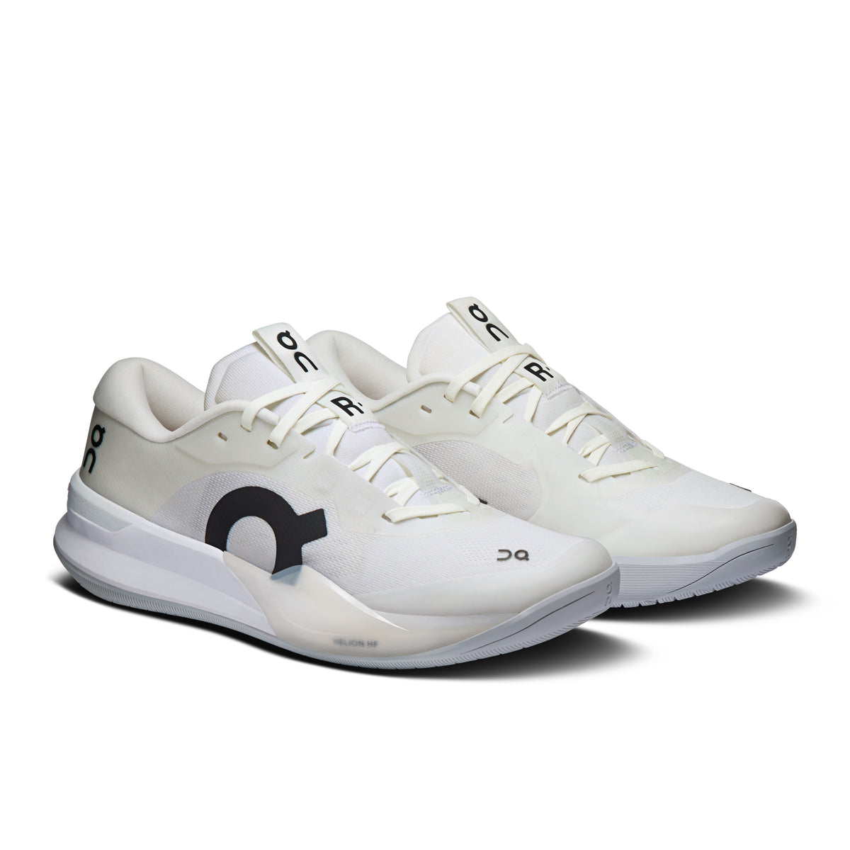 On THE ROGER Pro 3 - Women's in White / Pink - view 6