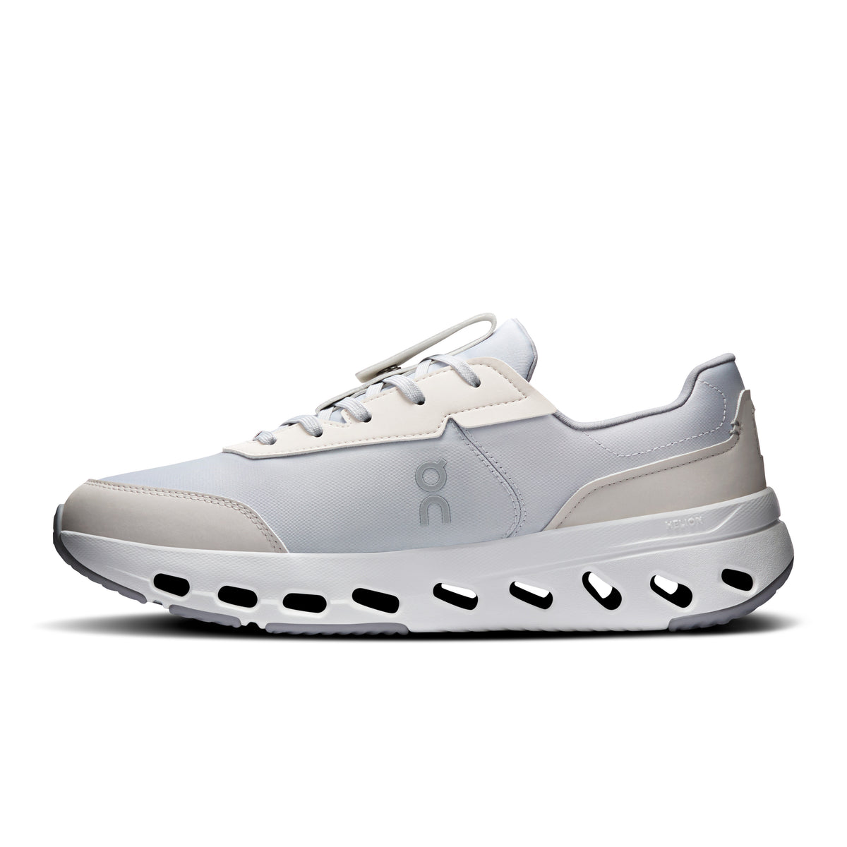 On THE ROGER Wildcard - Men's in Glacier / Ivory - view 4